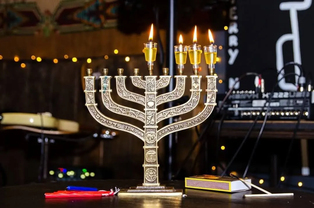 HBayit community moment